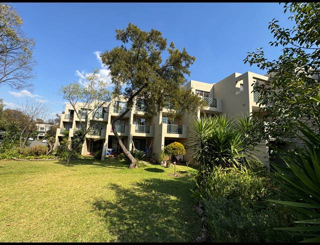 1 BEDROOM APARTMENT FOR SALE IN BRYANSTON